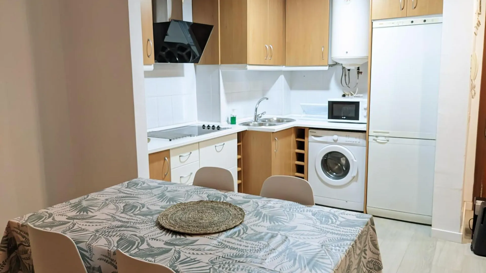 Apartamento en la playa con garaje Cádiz España